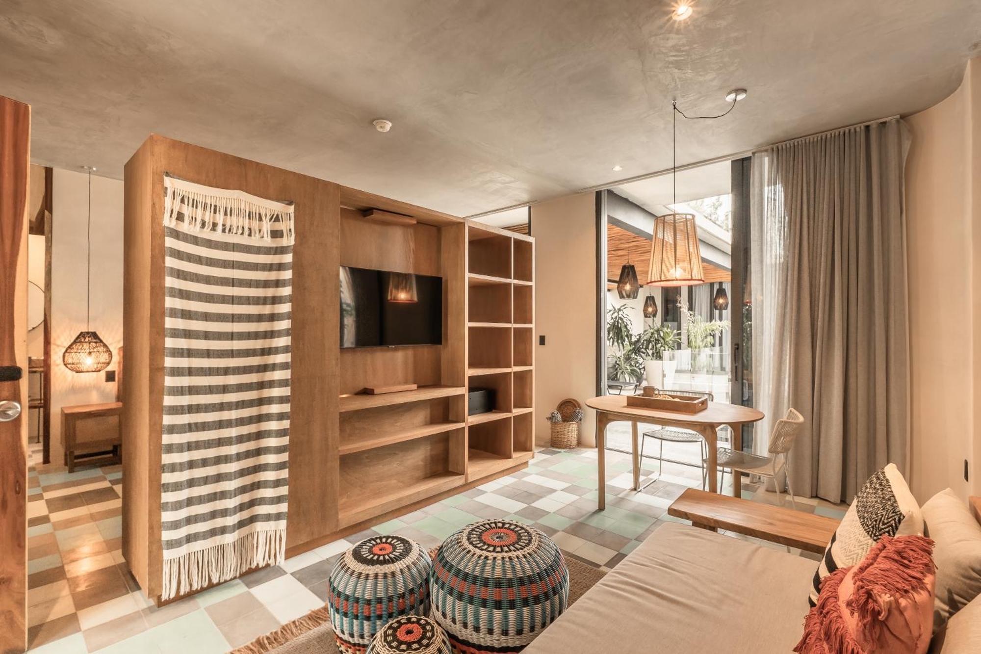 Naj Aparthotel *