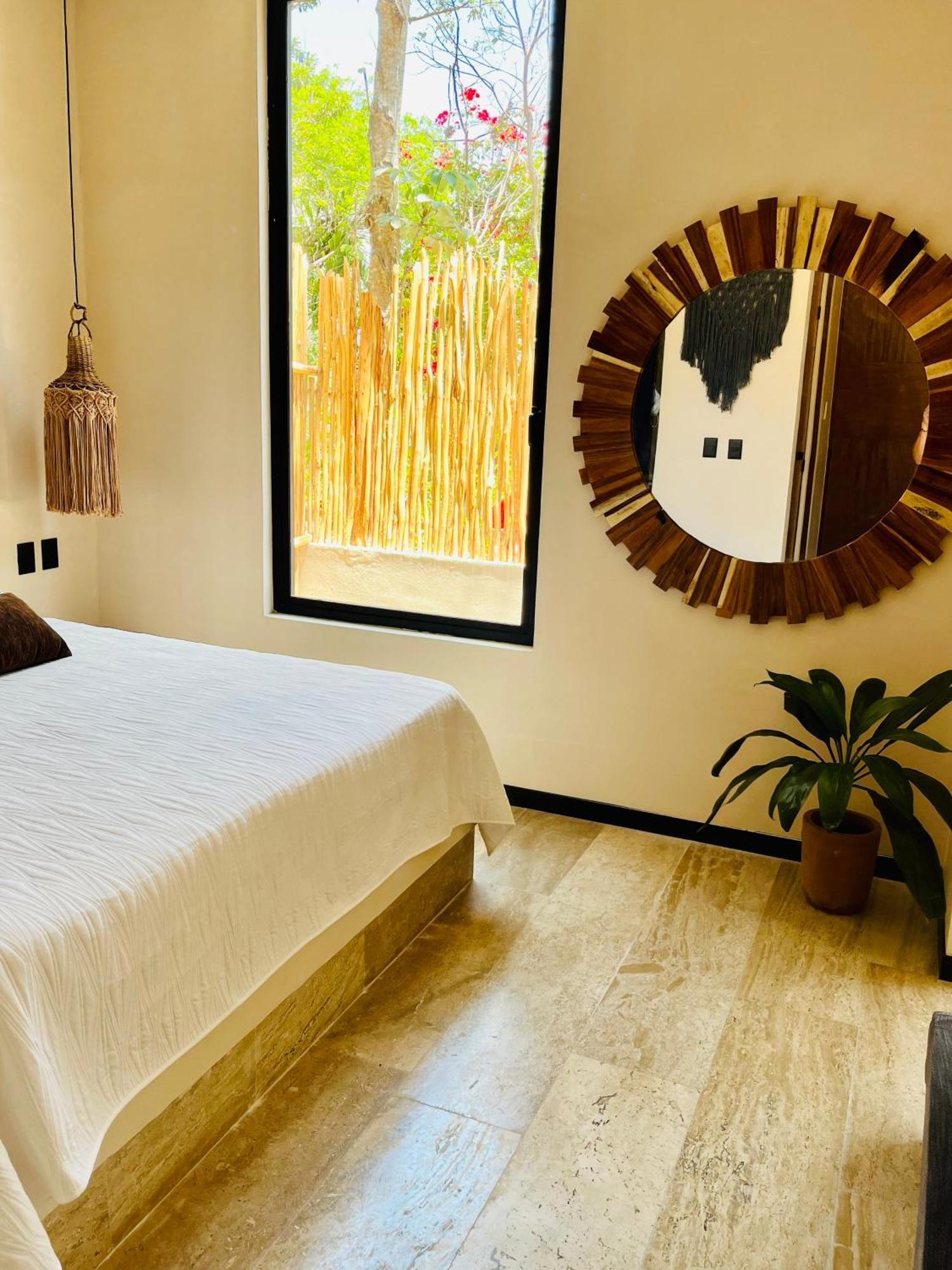 W/plunge Pool & Kitchen * Tulum
