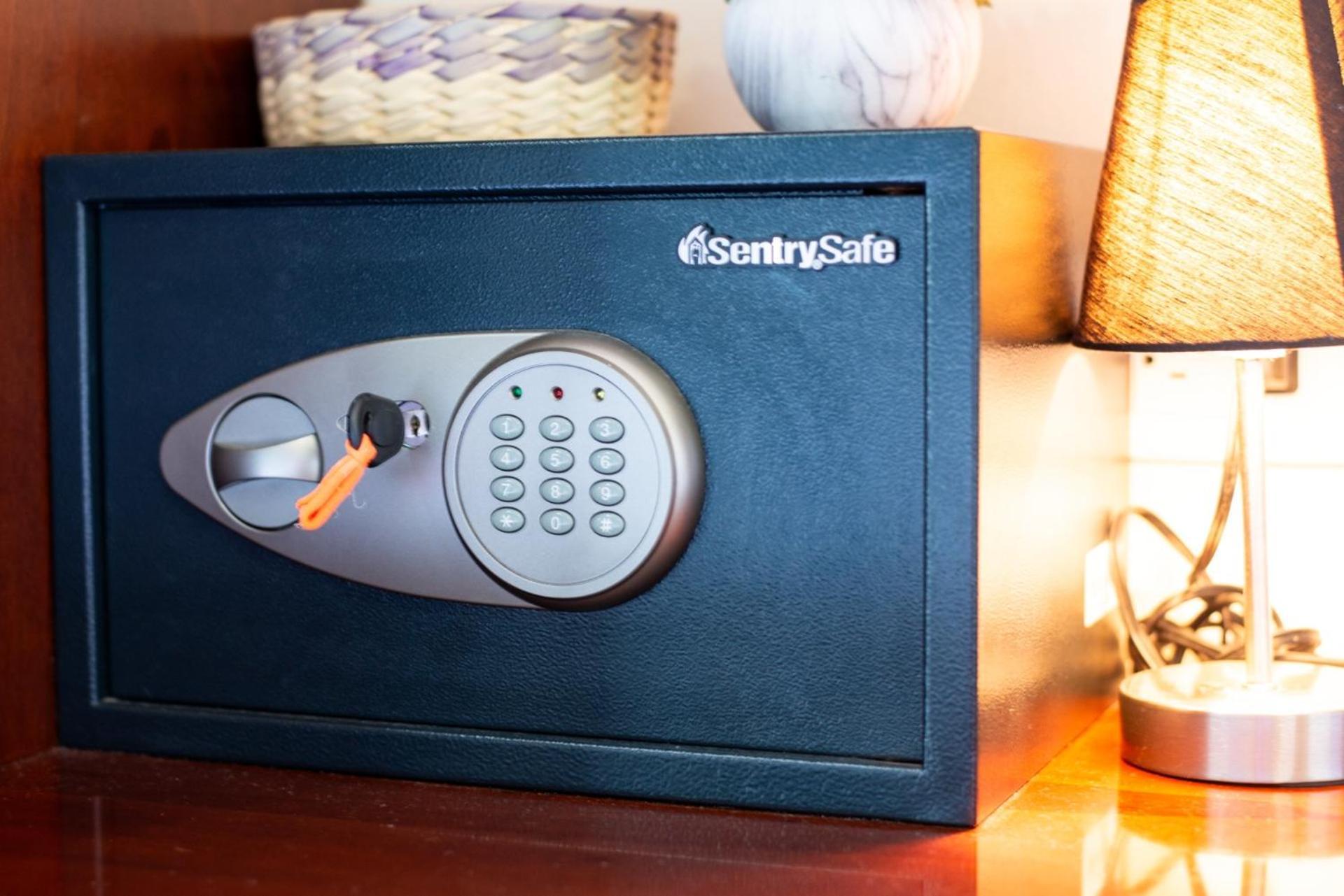 Luxurious Penthouse With Jungle View & Private Pool Apartment