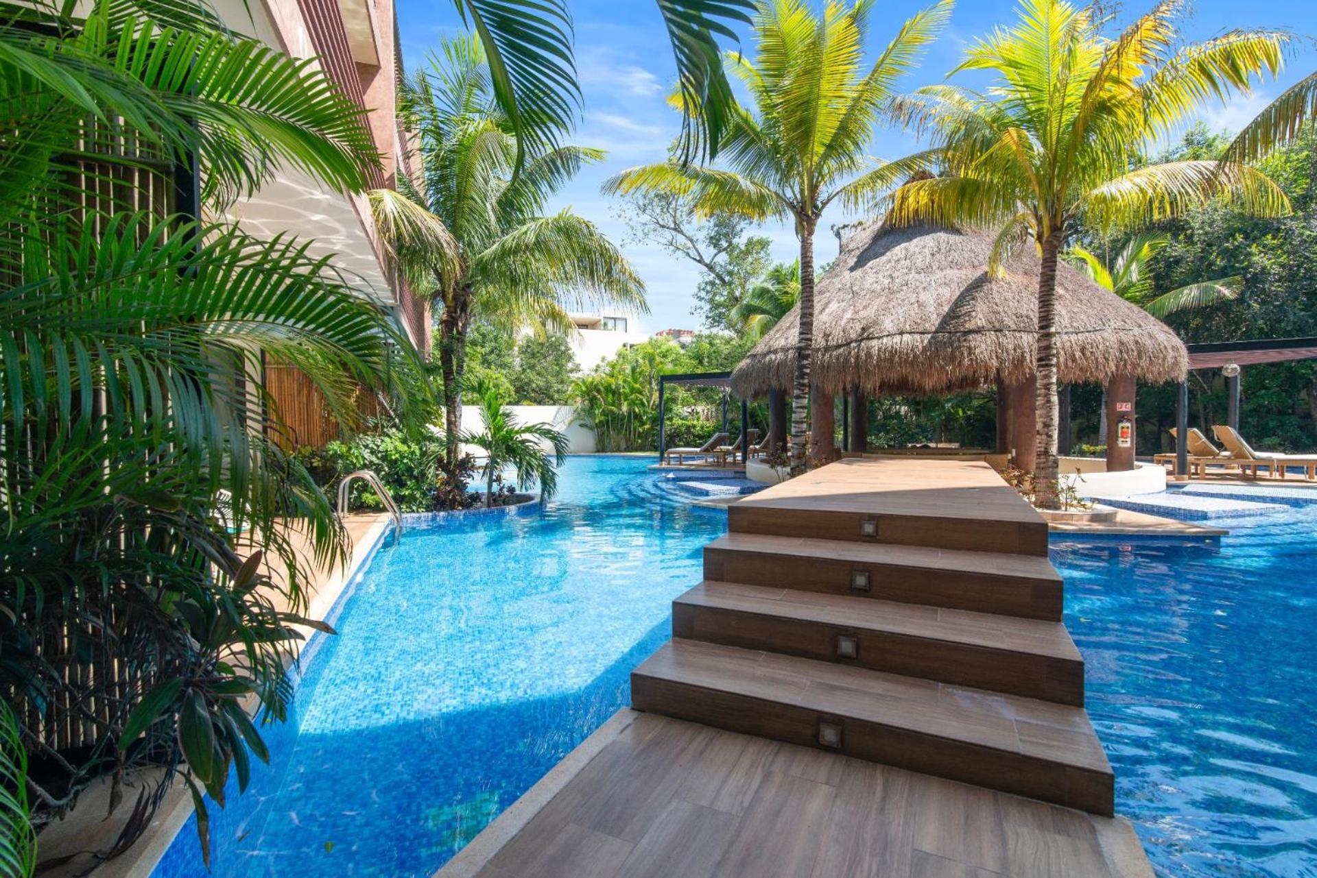 Luxurious Penthouse With Jungle View & Private Pool Tulum
