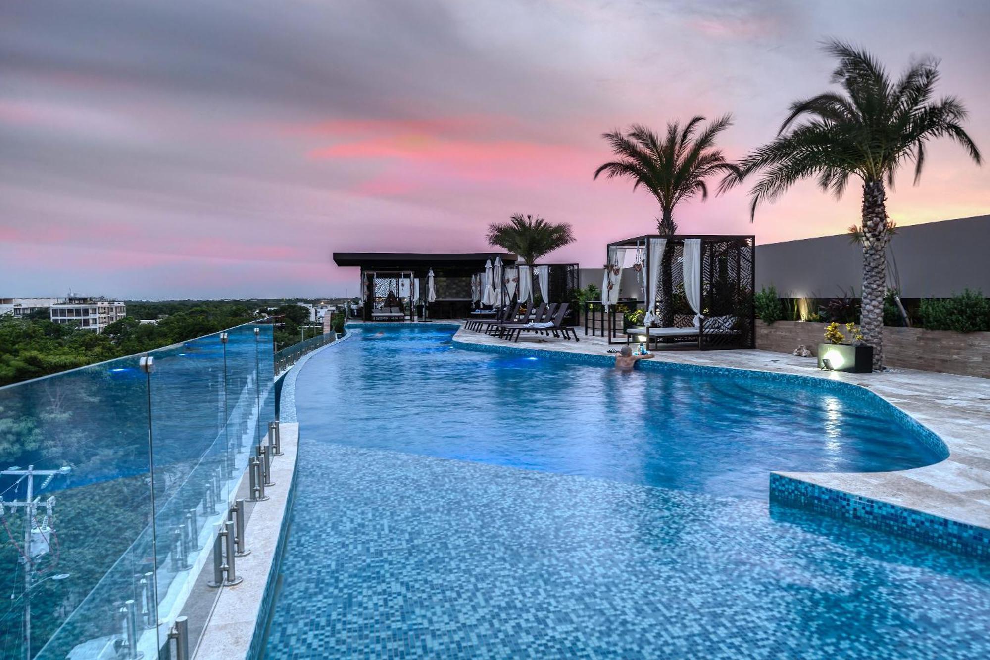 Fast-wifi Sunset With Rooftop And Pool