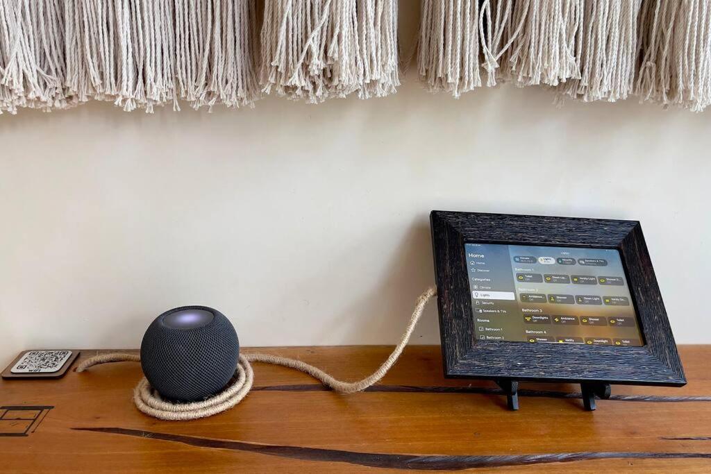 Jungle-chic Luxurious *