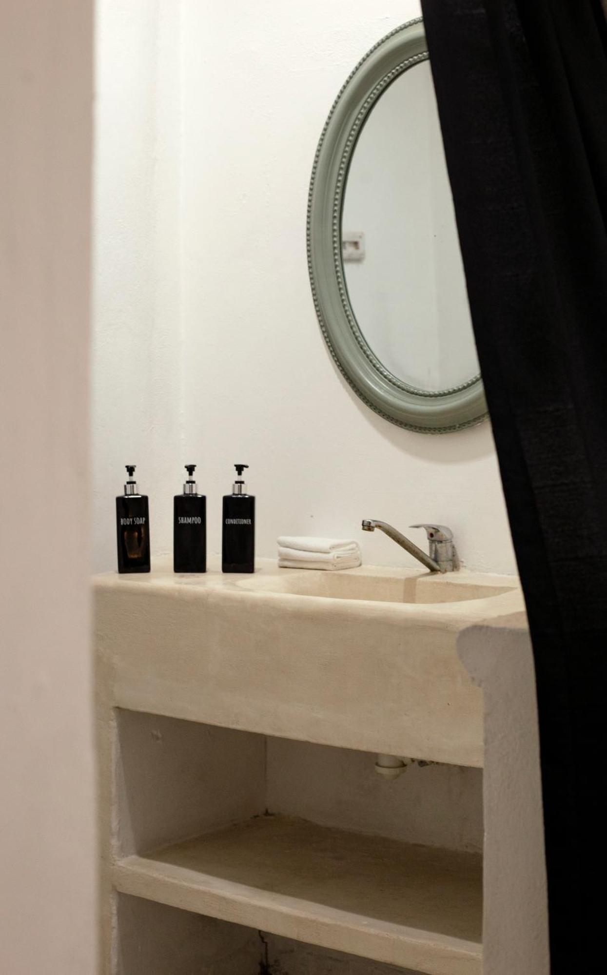 Sonido Del Mar Boutique & Yoga Loft