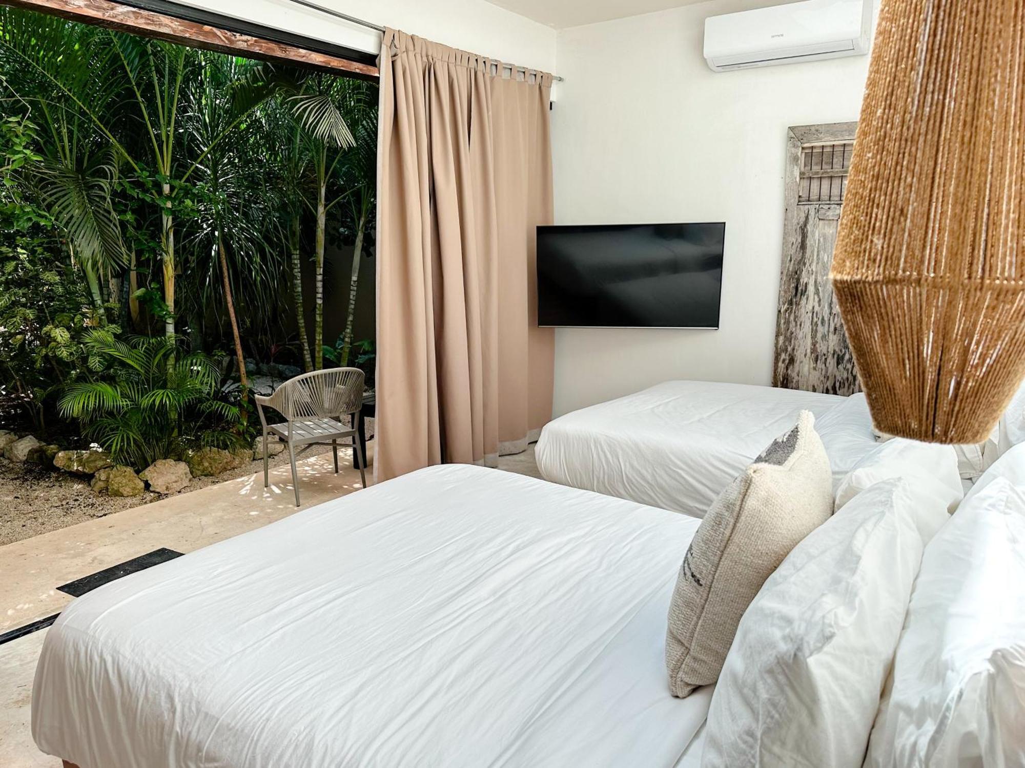 Aparthotel Naats Amigos