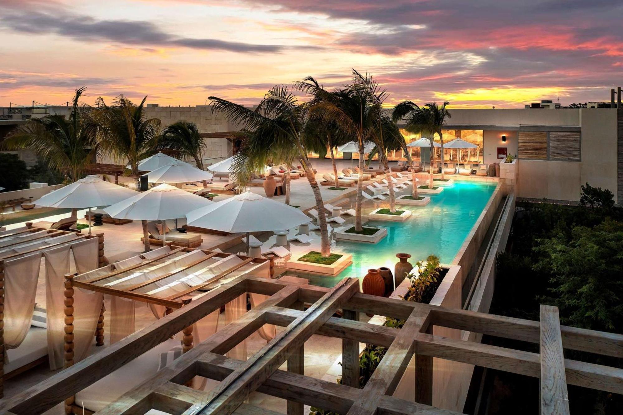 Motto By Hilton 4*