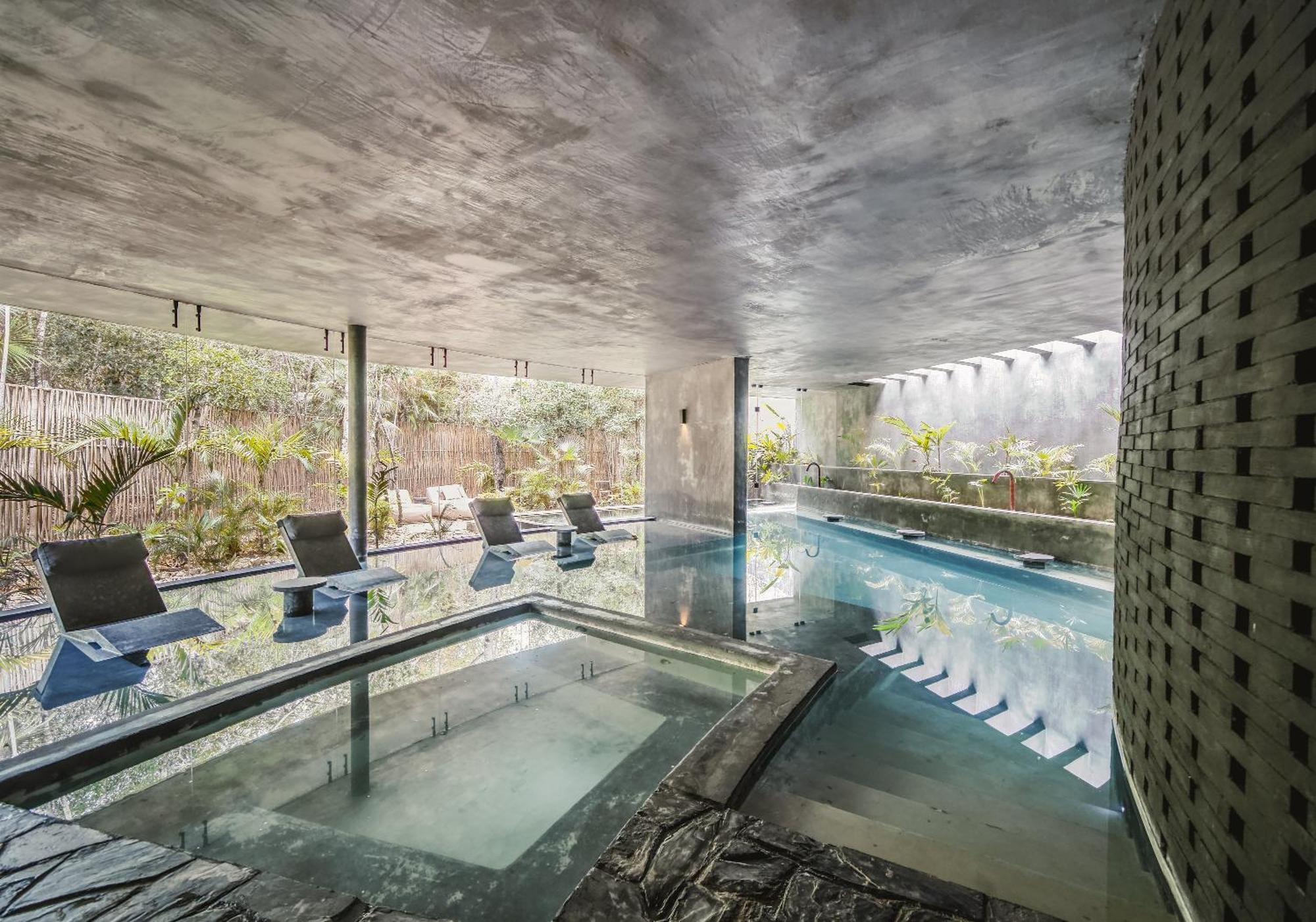 Divine 1br Ph With Private Pool And Spectacular Pools *