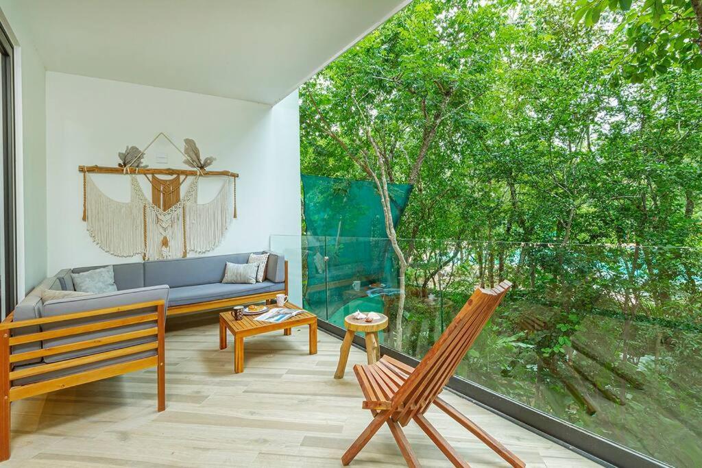 Amazing Pool In Yaaxlum 201 Apartment