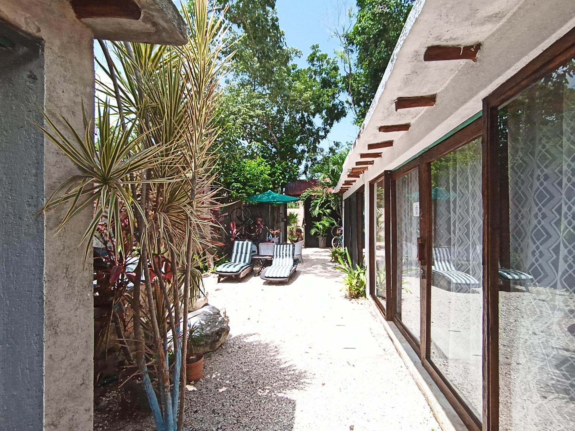 Capsule hotel Eco Tulum