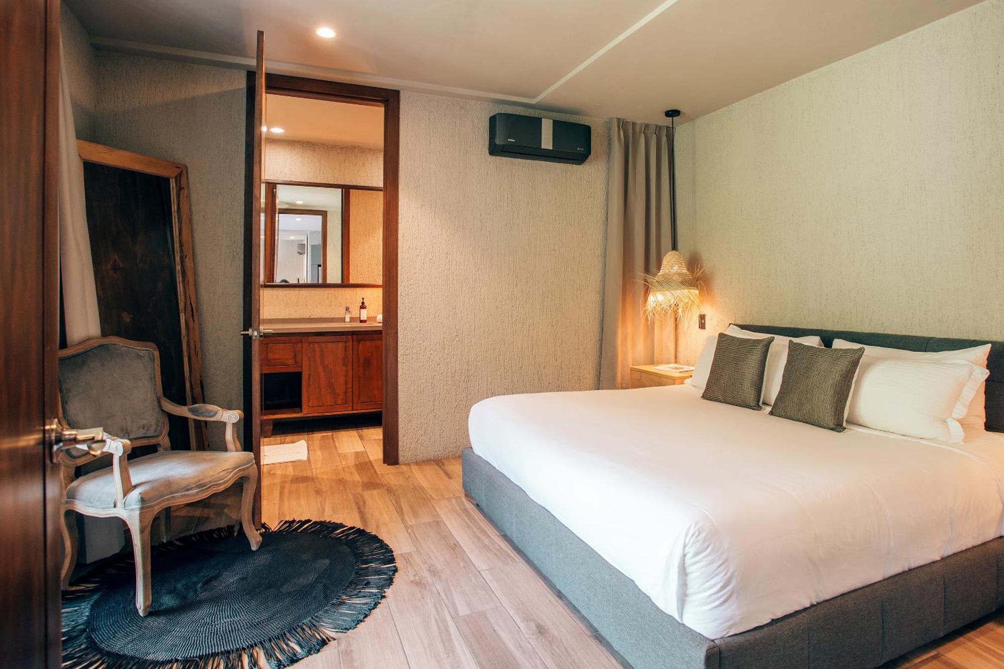 Apartamento Luxurious Oasis Jacuzzi With Art Gallery And Pool