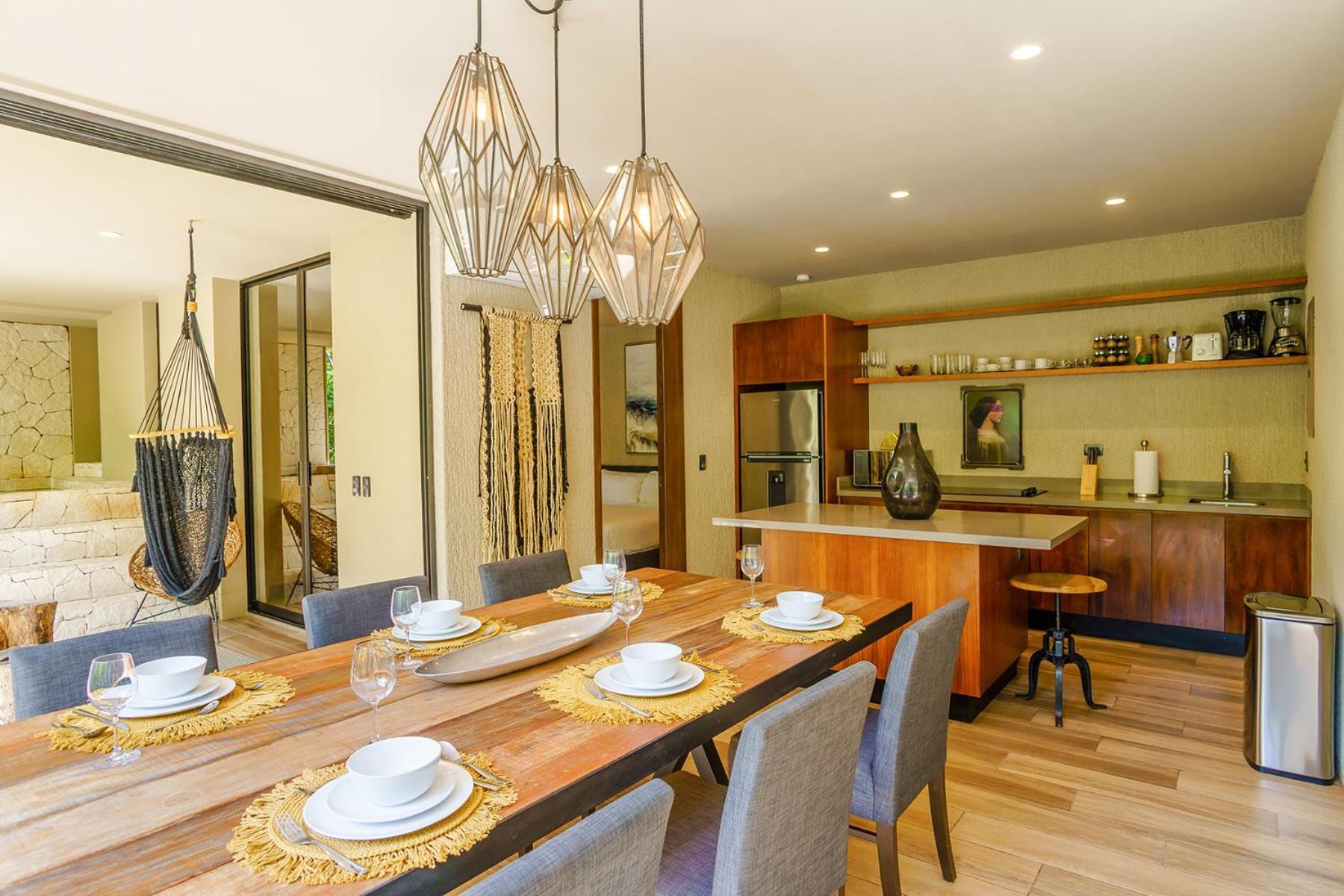 Luxurious Oasis Jacuzzi With Art Gallery And Pool Apartamento