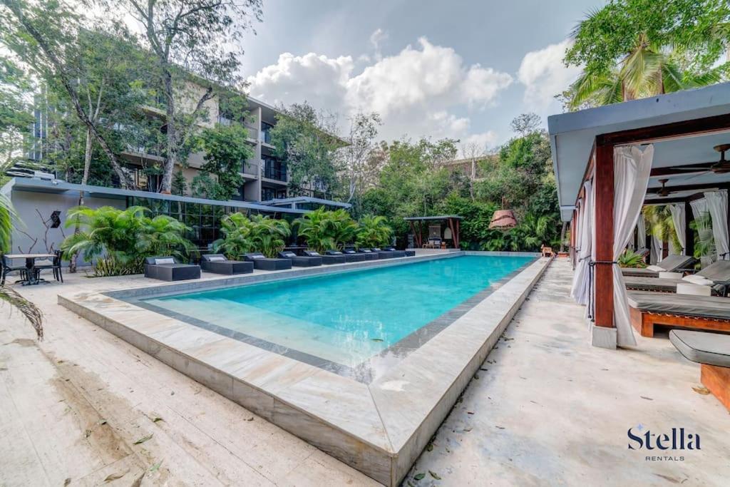 Luxurious Oasis Jacuzzi With Art Gallery And Pool Tulum
