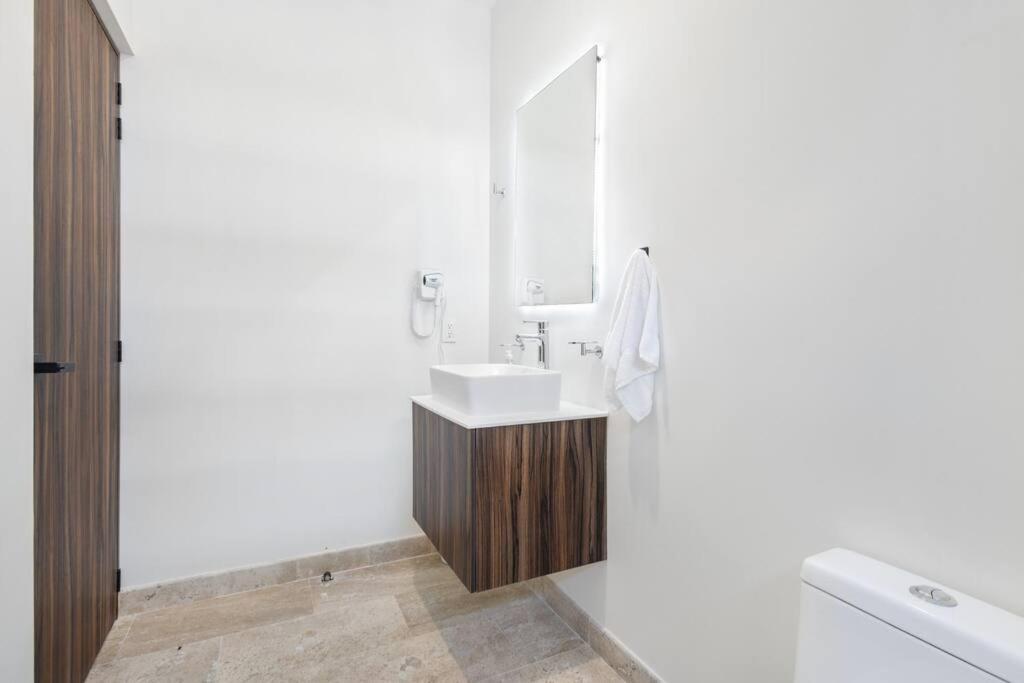 Apartment Luxury At Mya Pool, Chef Transport Inclusive