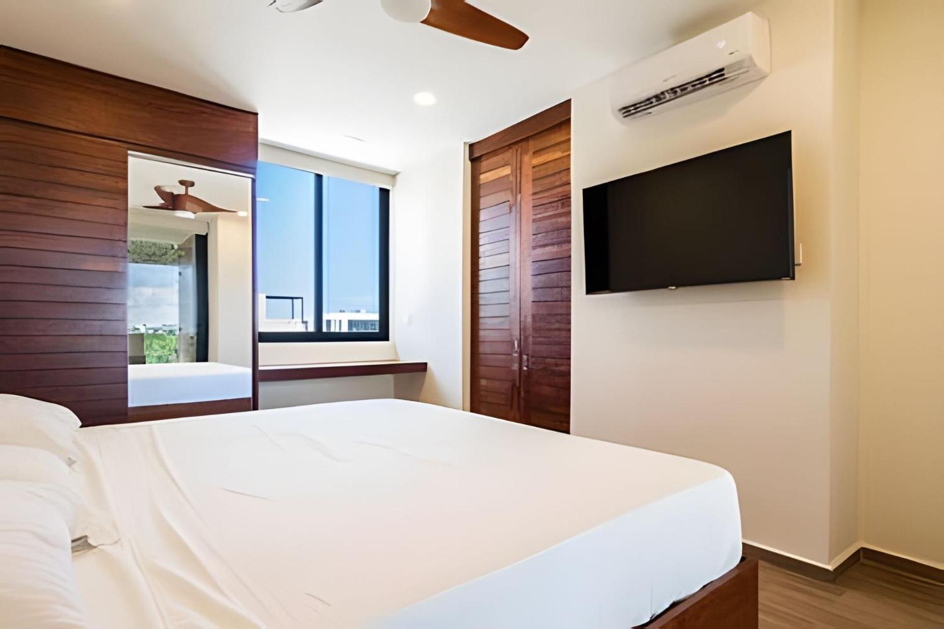 Hotel Penthouse With Private Pool Moots 306