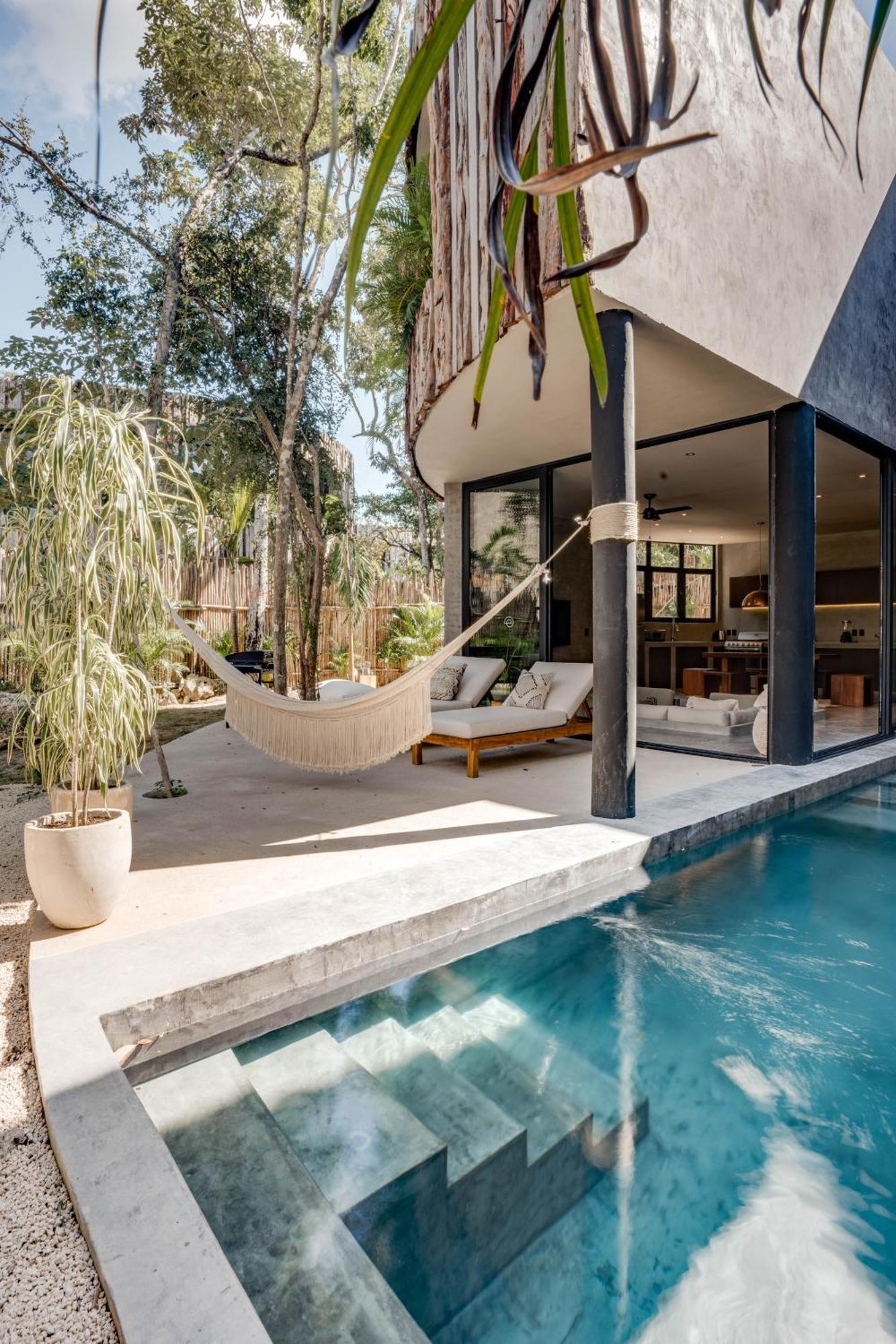 Esencia Apartment