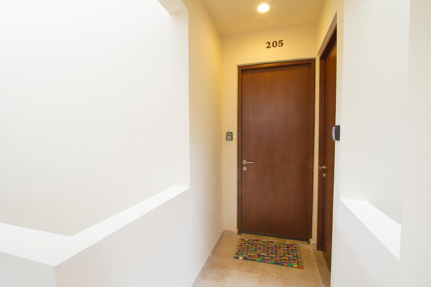 Apartment 3br Penthouse With Private Rooftop And Jacuzzi And Club Access