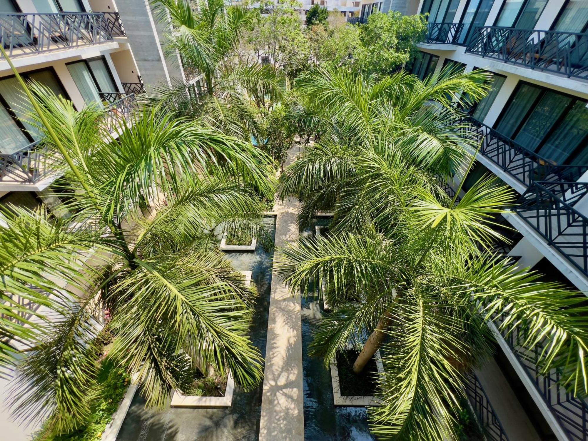 Great Located In By Casago *