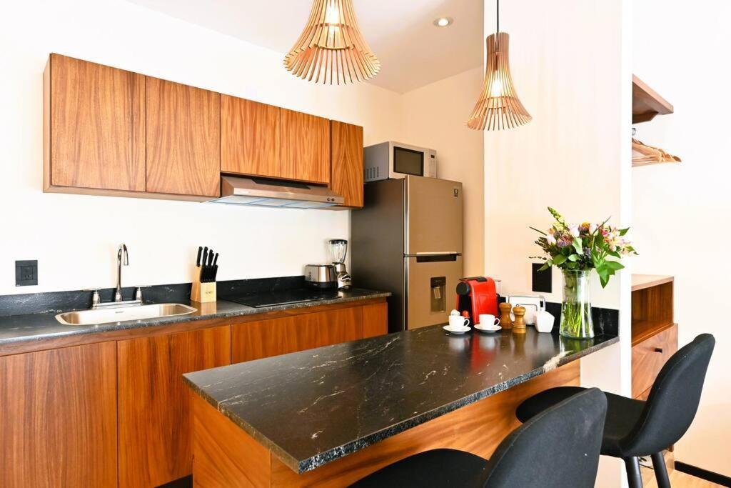 Hyde 104 Enjoy Private Plunge Pool+2 Free Bike+gym+roof