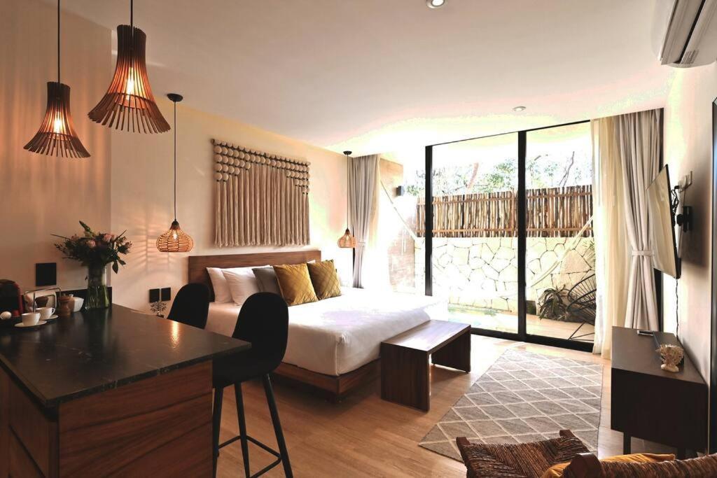 Hyde 104 Enjoy Private Plunge Pool+2 Free Bike+gym+roof Apartment *