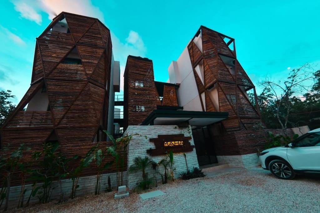 Maha Apartment