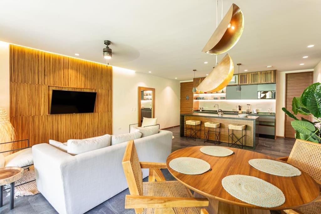 5 Star Luxury With Infinity And Cenote Pools Apartment *