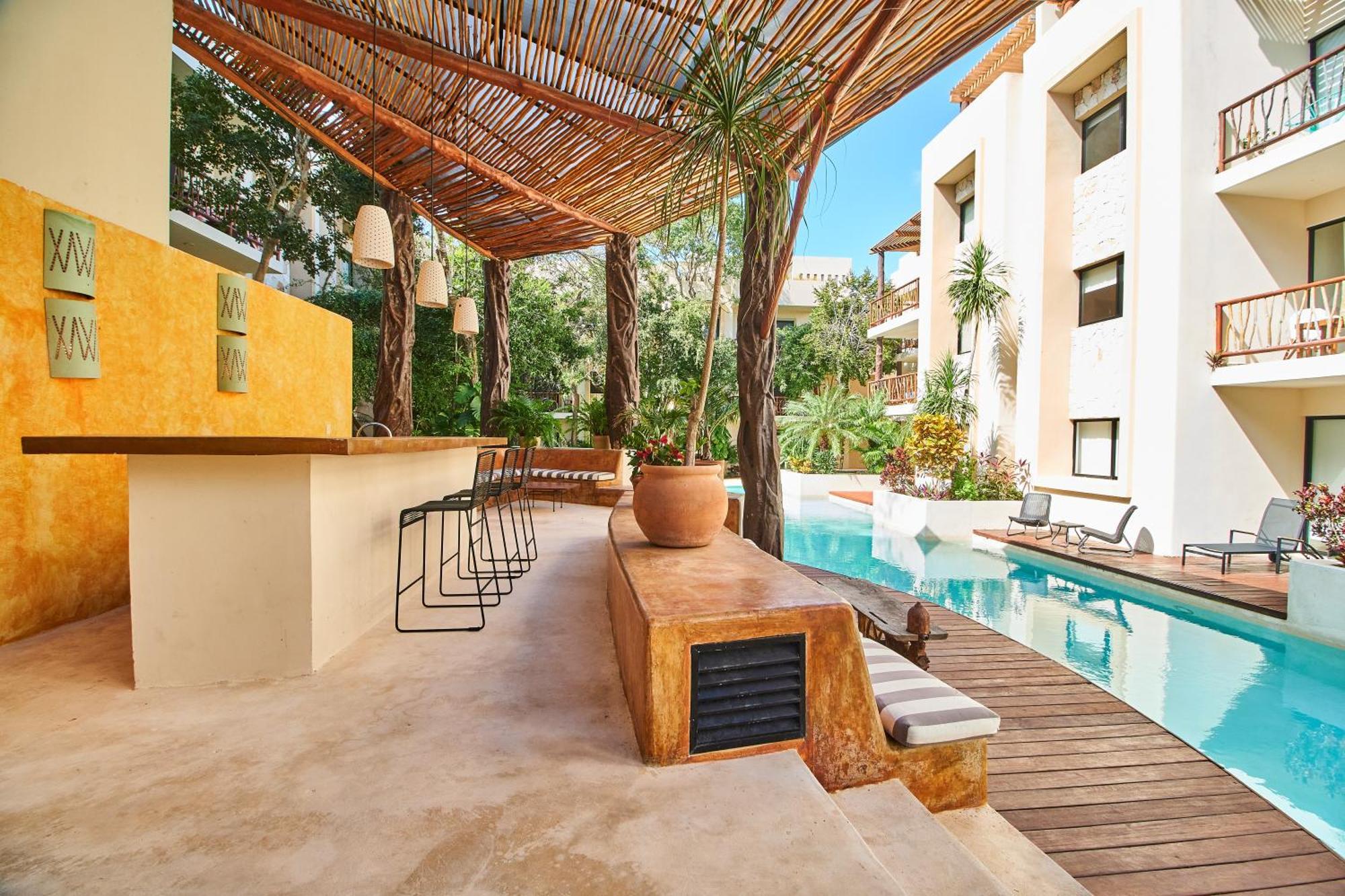 Dorian Gray - Pool & Beach Club Access & 300mbps Wifi * Tulum