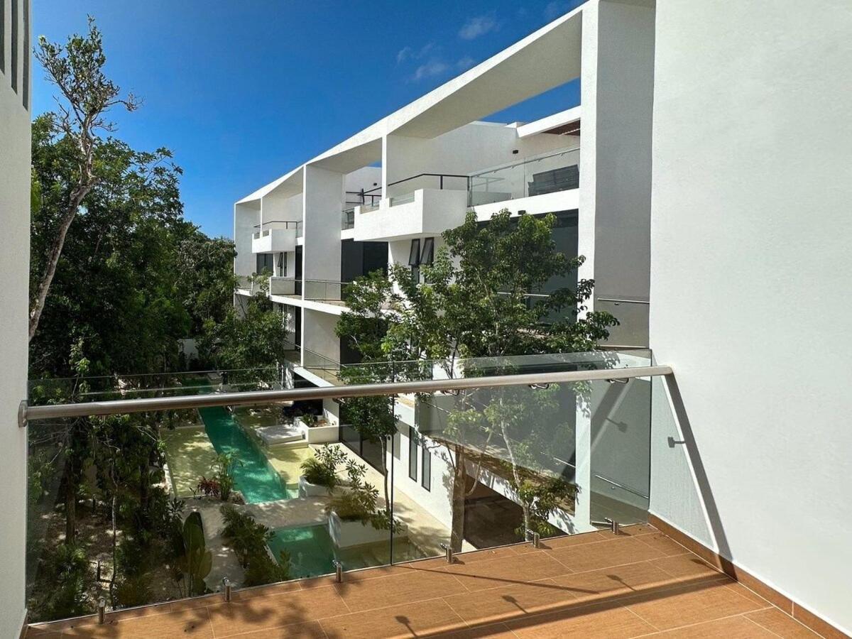 Sak Apartment *
