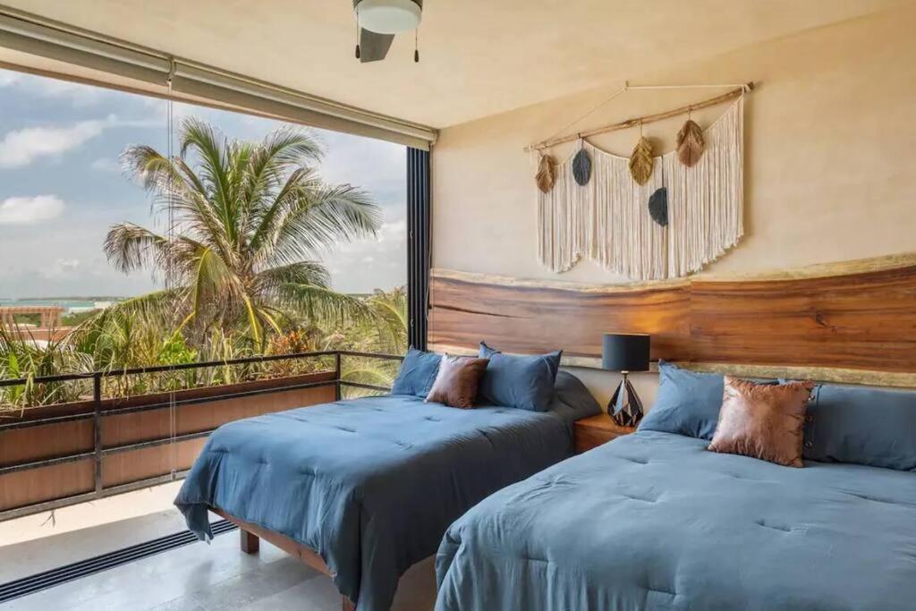 Apartment Luxury Beachfront Penthouse With Private Pool