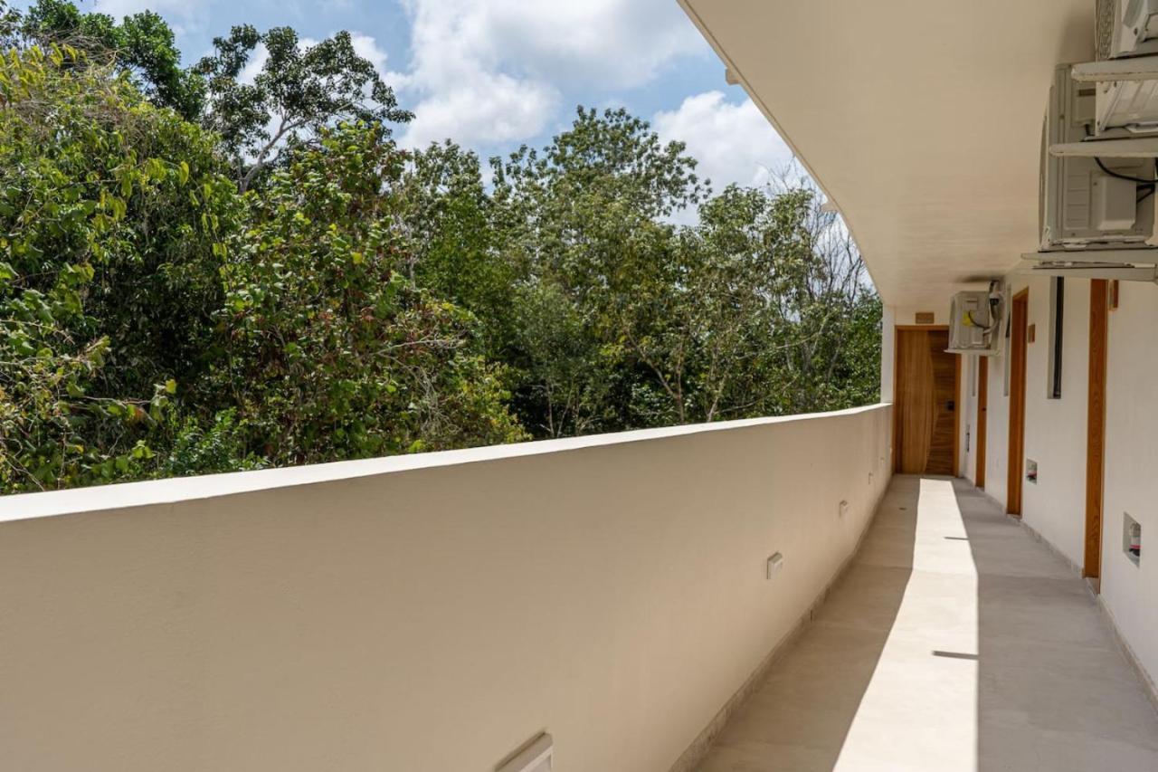 Cozy And Lovely With Roof, Pools, Gym, Bar, Parking Apartment