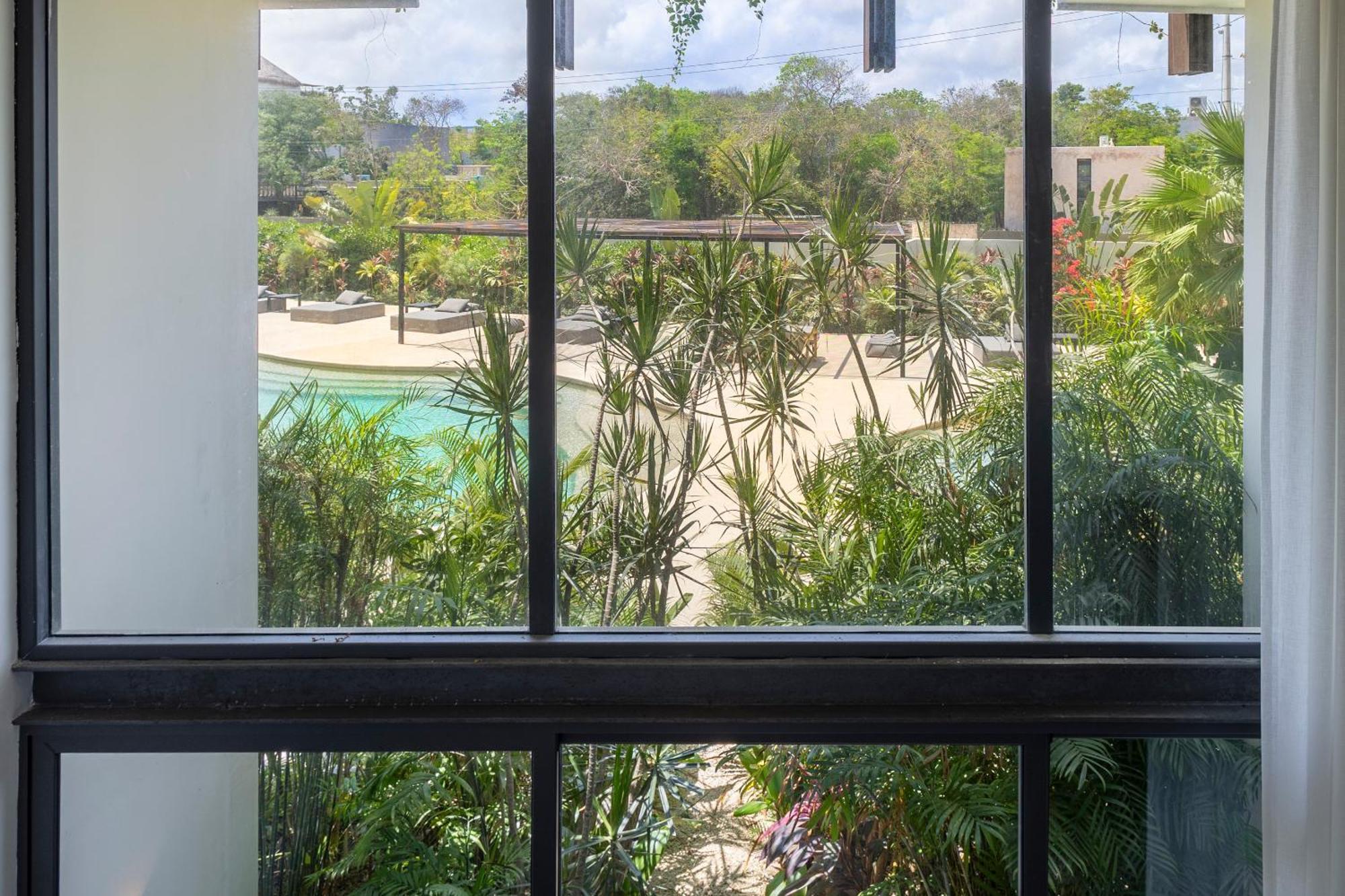 Mistiq Gardens Apartment *