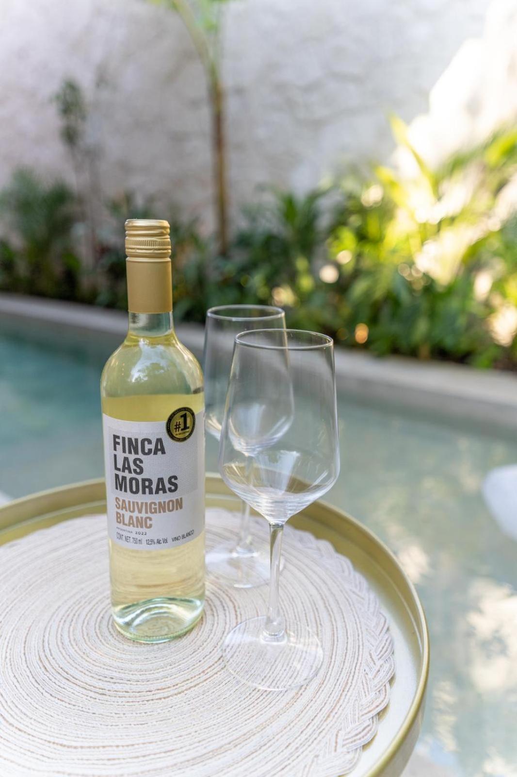 Primrose Jungle Paradise Villa, 3brd, Island Shower, 2 Private Pools, Gourmet Dining & 24hr Security Tulum