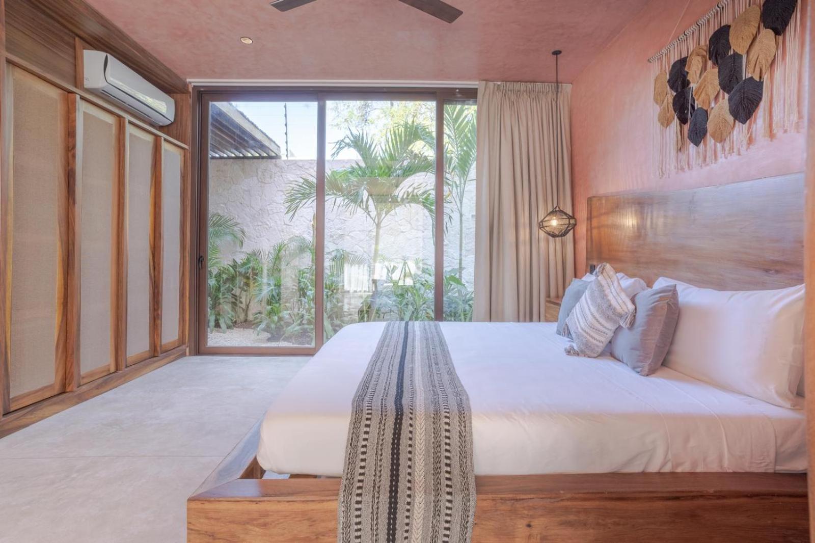 Pousada Primrose Jungle Paradise Villa, 3brd, Island Shower, 2 Private Pools, Gourmet Dining & 24hr Security *
