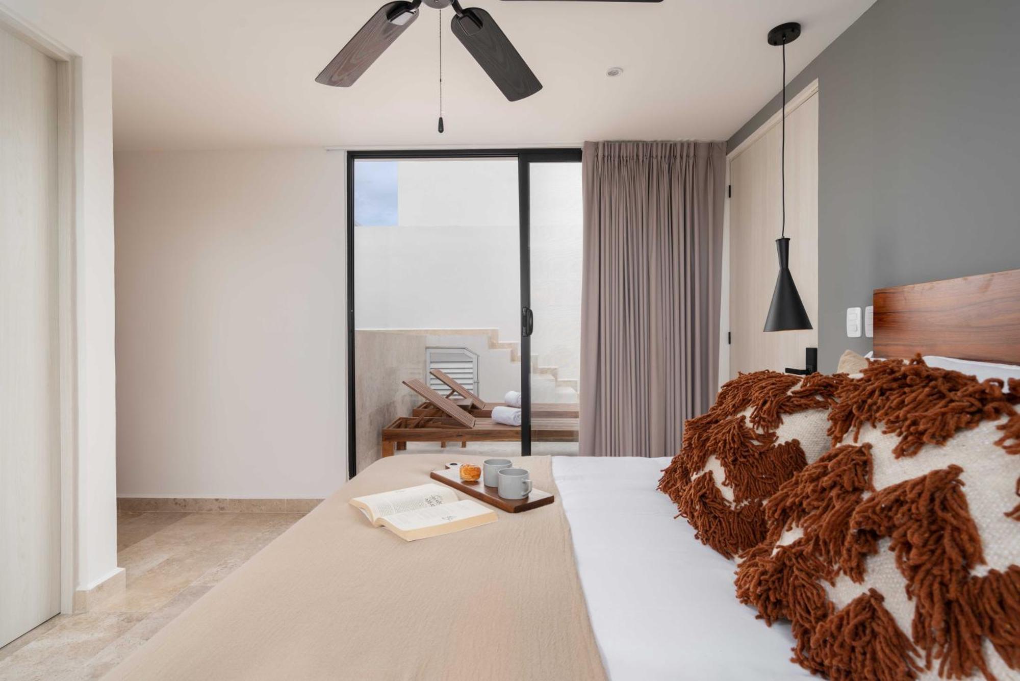 Apartment Penthouse With Private Plunge Pool *
