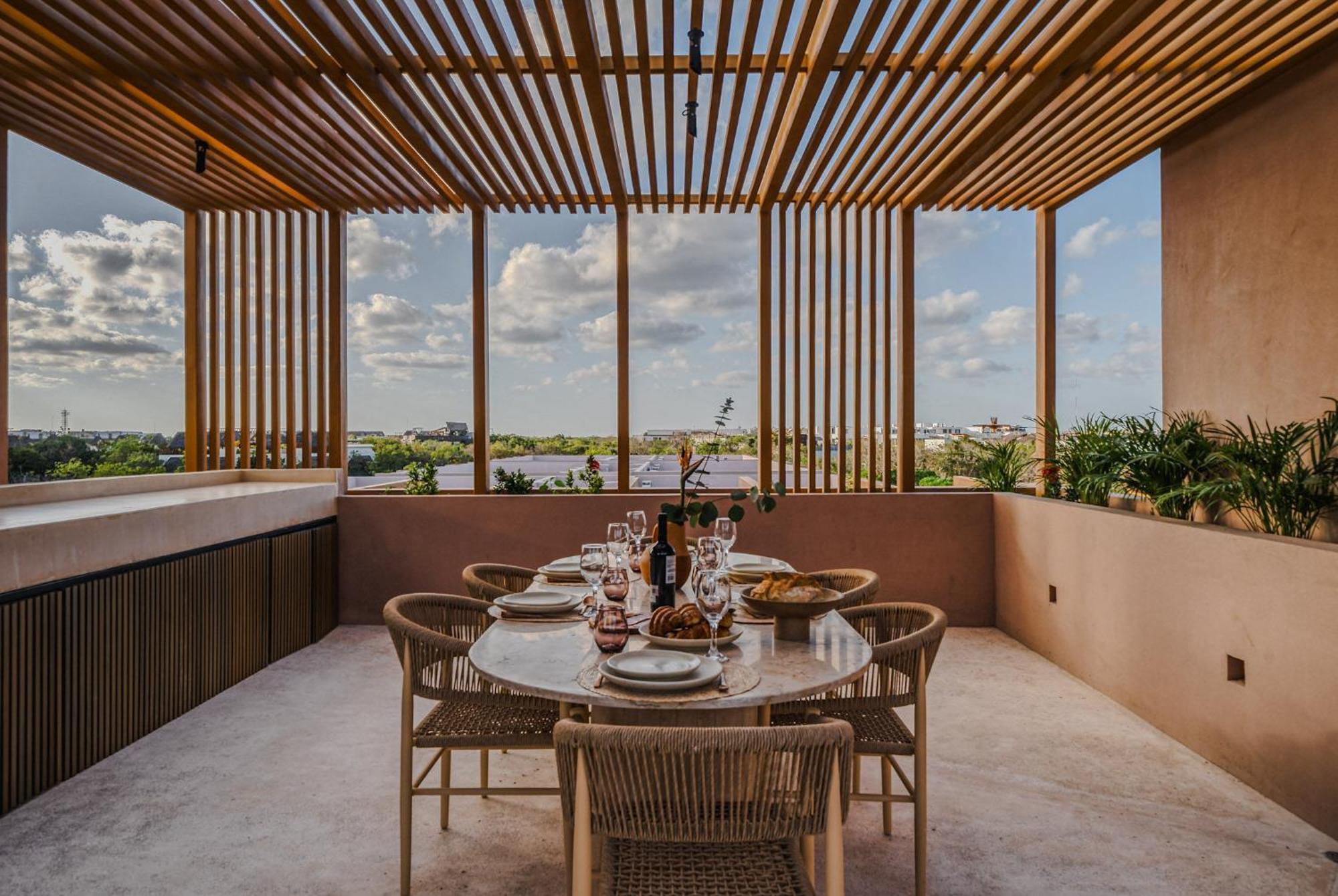 Heavenly 3br Ph W Private Pool, Gym, Yoga Class