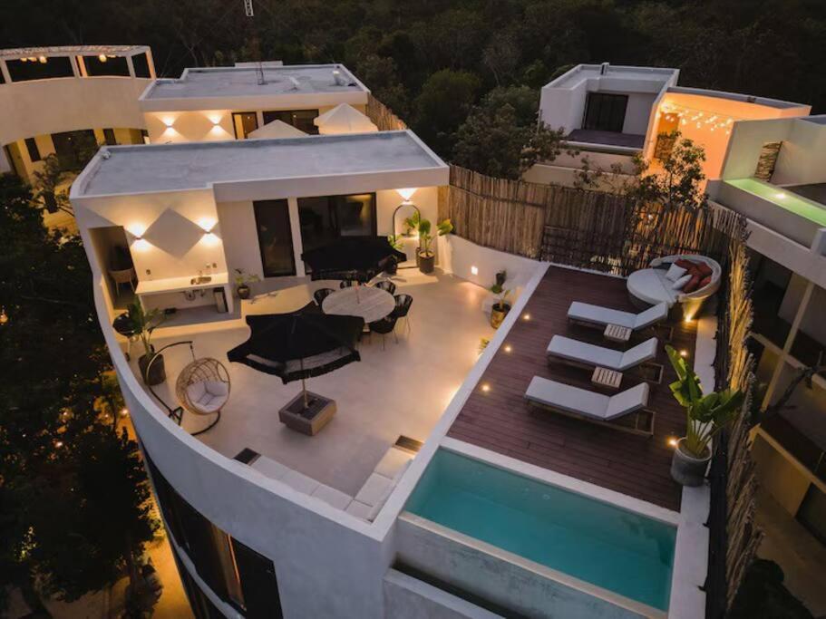 Luxury In L Huge Private Rooftop With Pool