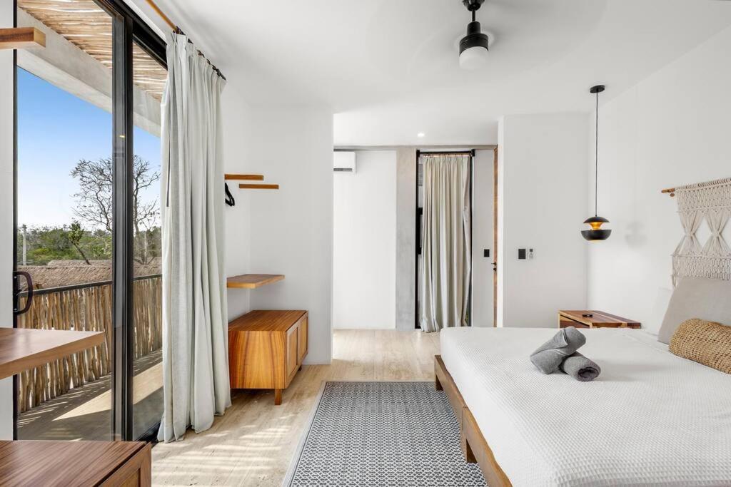 Lux Only 5 Min To Beach! *