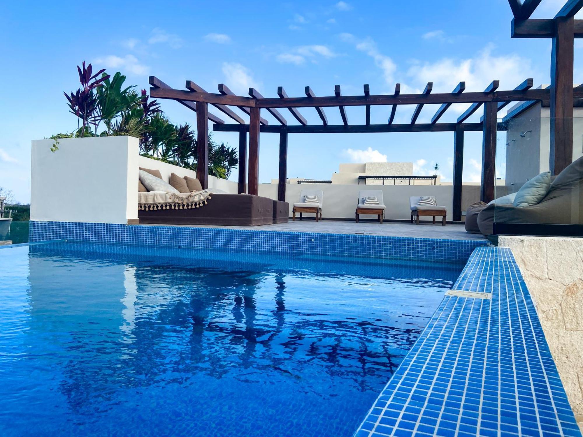 Apartment Boho Swim-up With Priv Pool, Terrace , Gym And Bar *