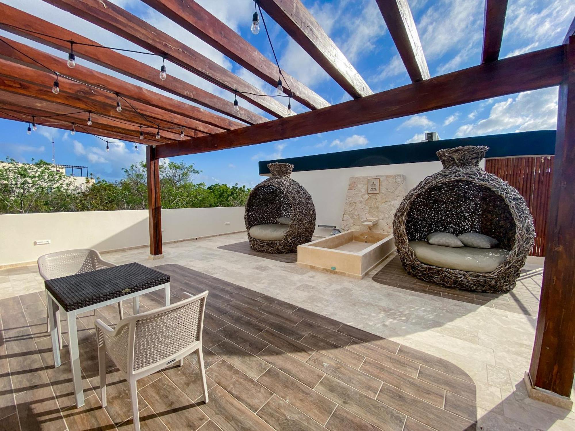 Apartment Boho Swim-up With Priv Pool, Terrace , Gym And Bar