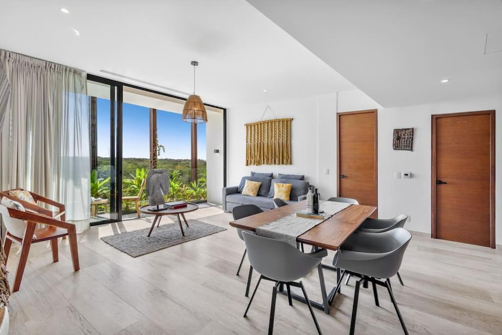Apartment Lux Private Rooftop Pool With World Class Amenities *