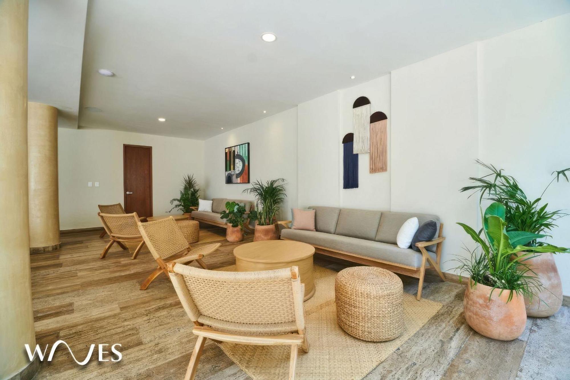 Spacious 2 Br. Jungle View Luxury W/prime Location *