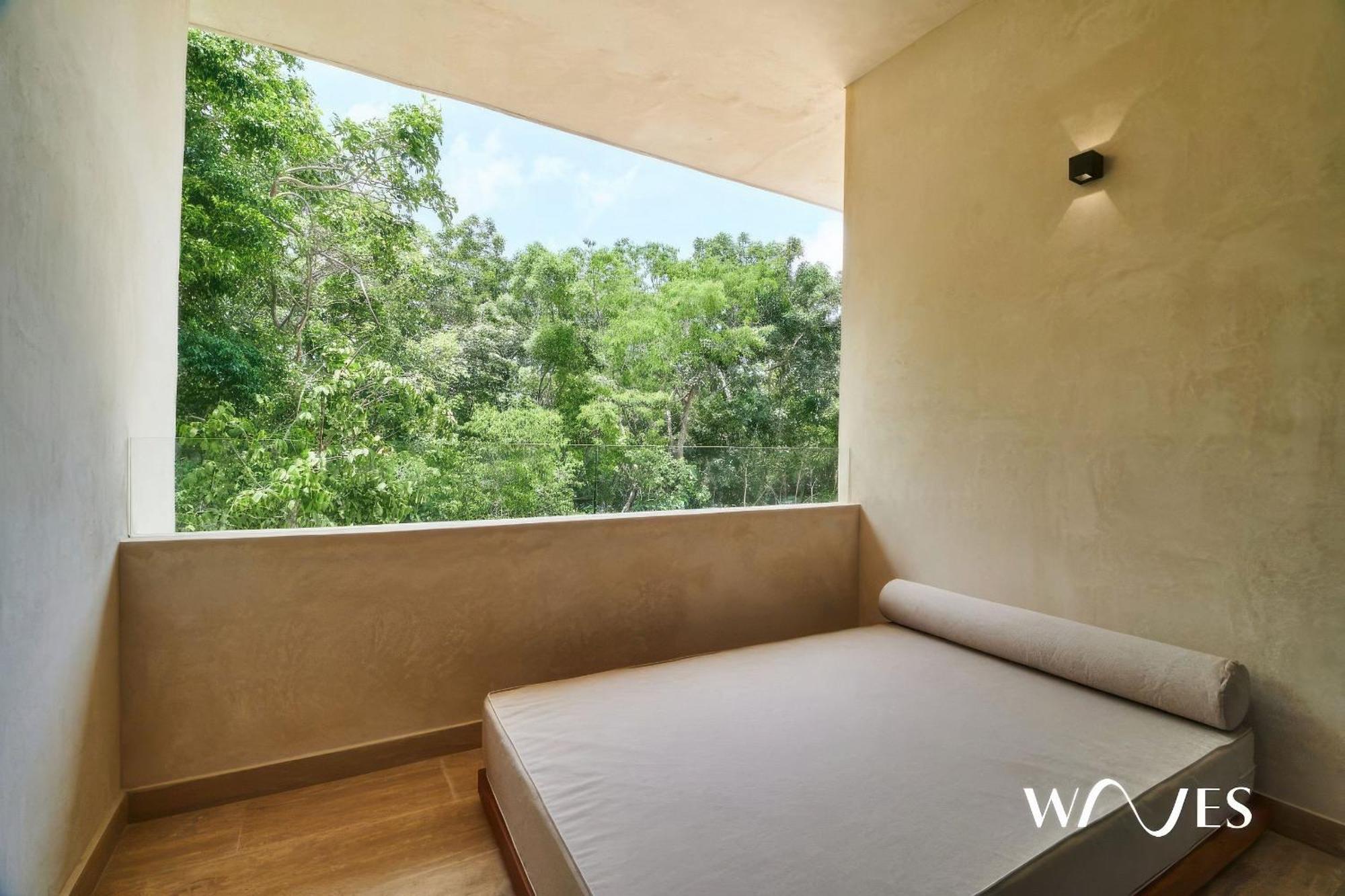 Spacious 2 Br. Jungle View Luxury W/prime Location *