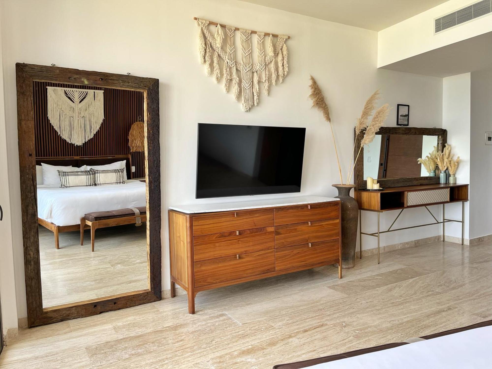 Mistiq Gardens Apartment *