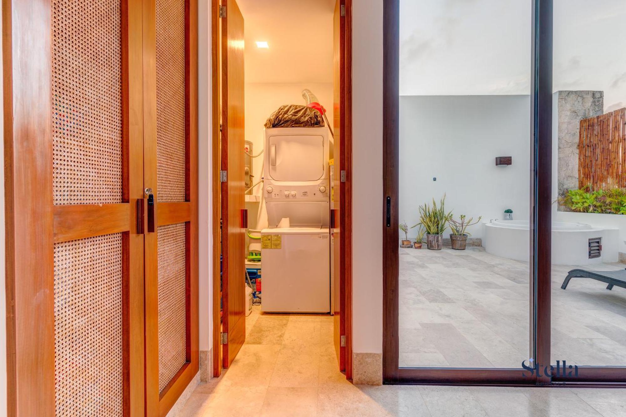 Apartment Private Rooftop 1br With Stunning Common Areas *