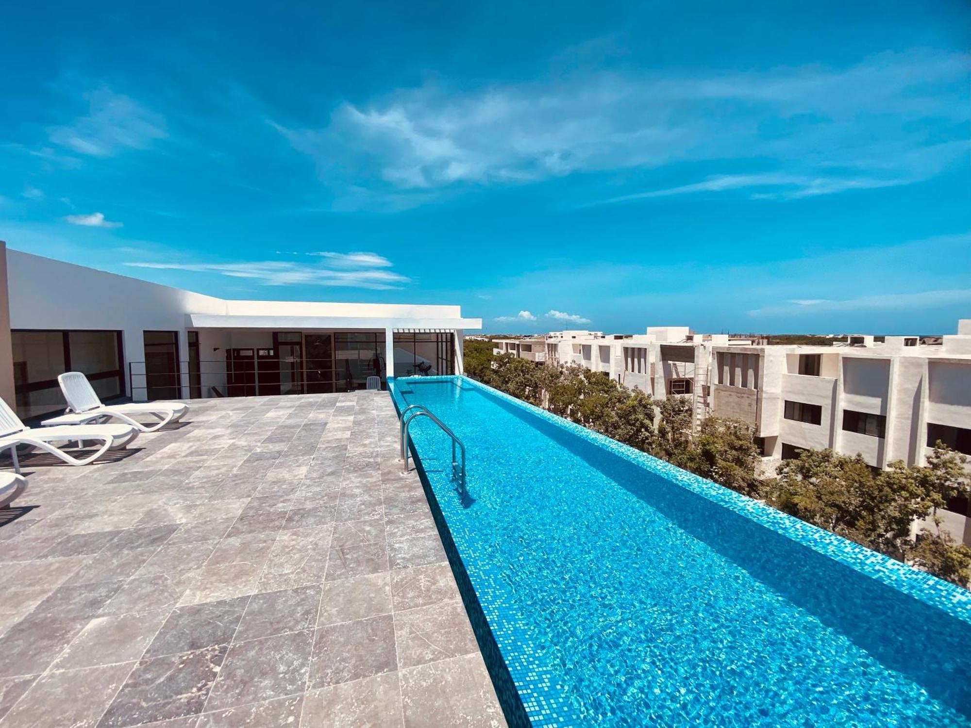 Oscar Wilde - Ph With Private Rooftop And Plunge Pool & Gym & Club Access Apartment