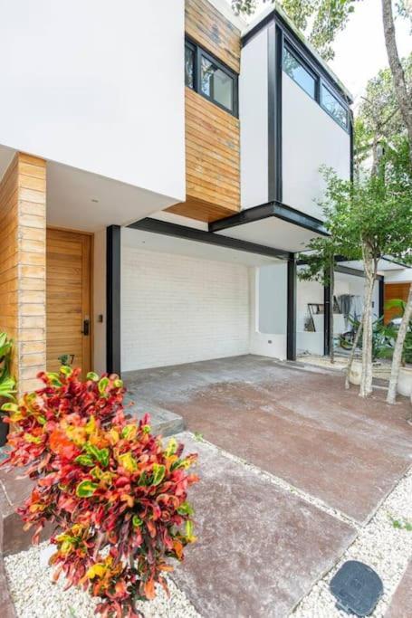 Charming Getaway At Mun With Stunning Views Tulum