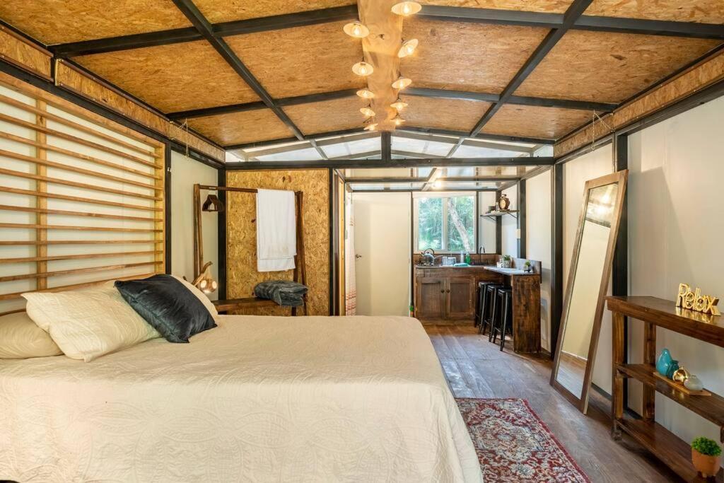 Luxury tent Zil-kaab Hidden Glamping Village *