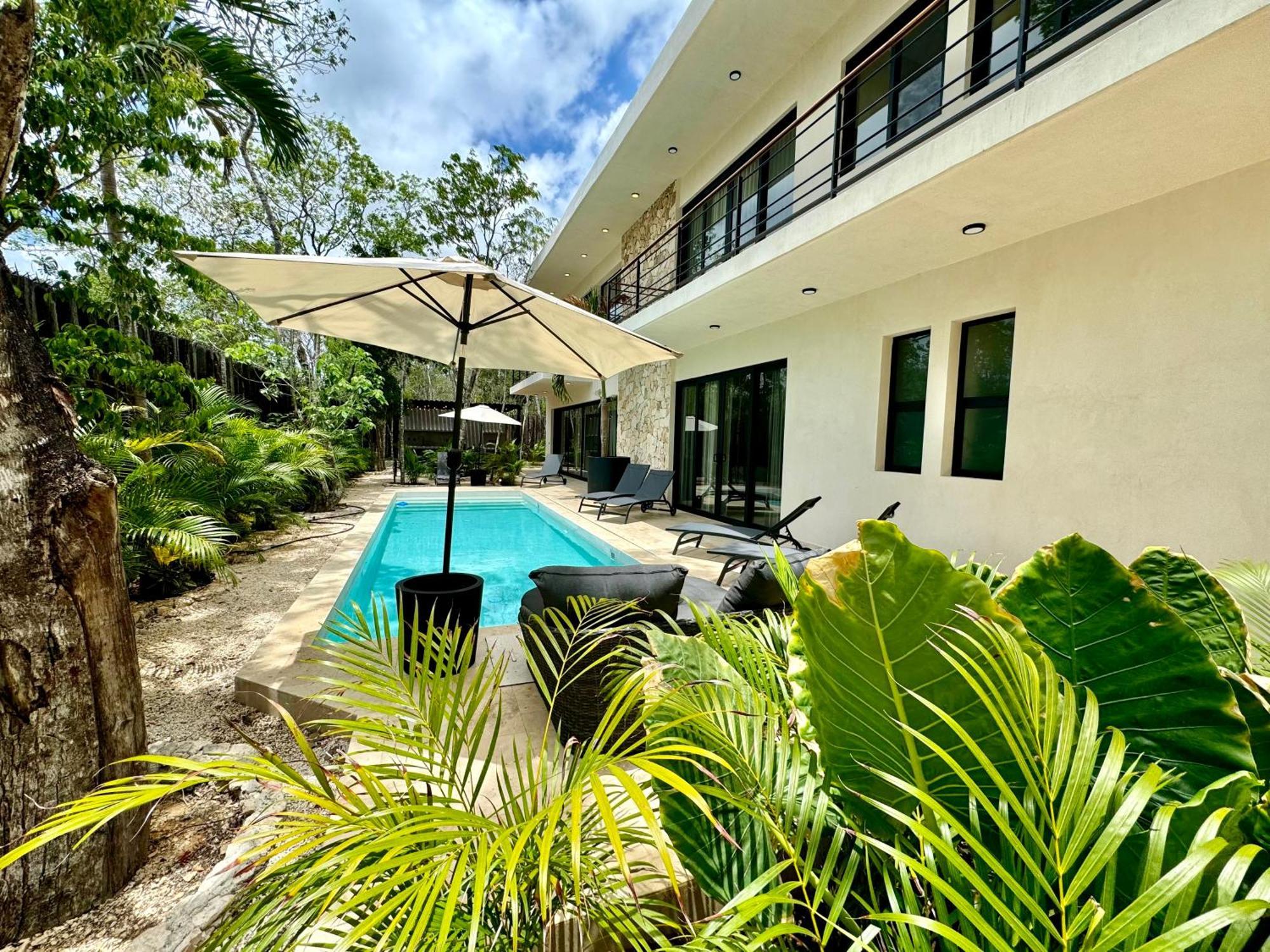 Casa Laak, Luxury Villa, 5 Bedroom 7 Bt, Heated Pool Pousada