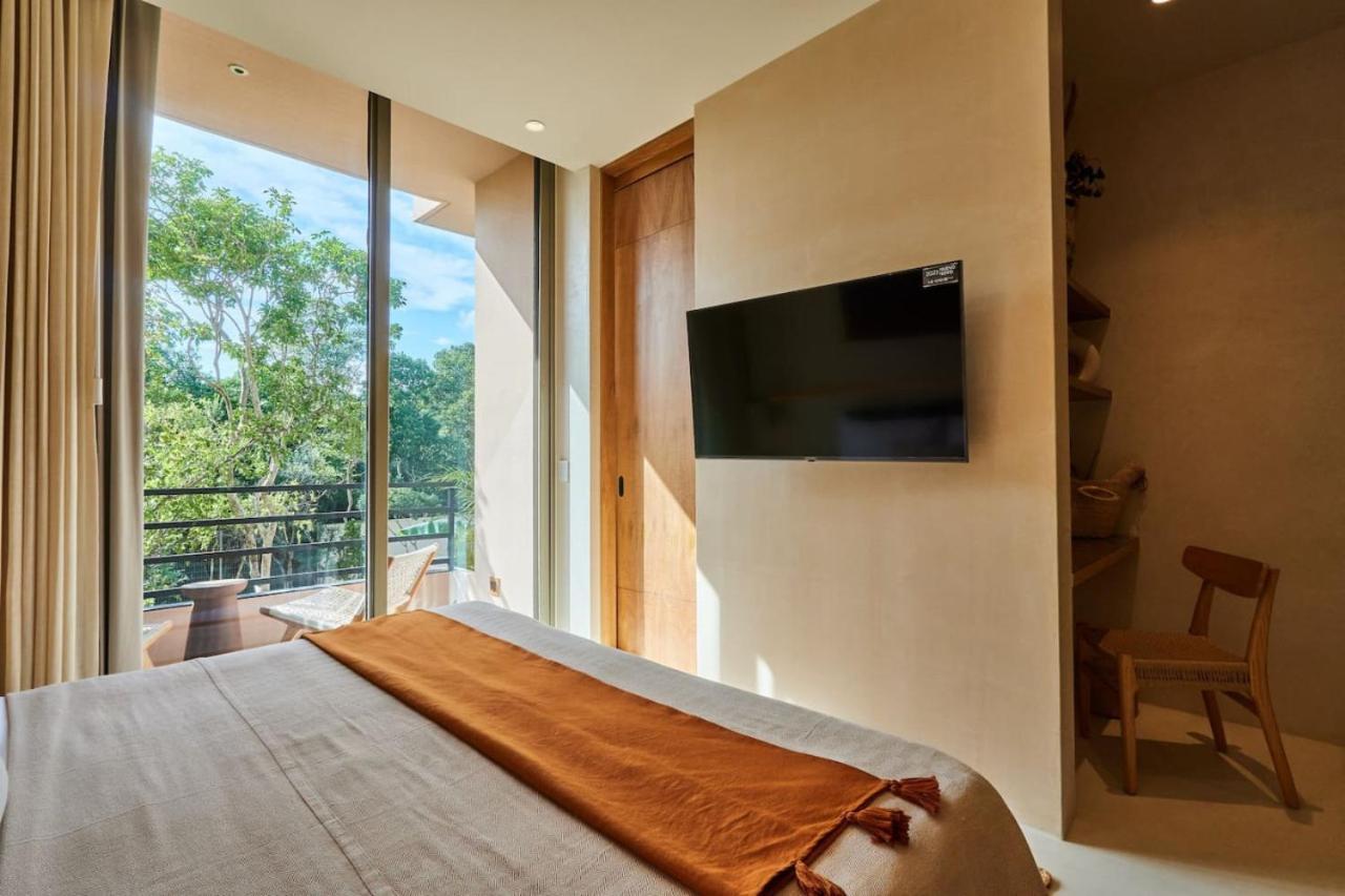 Aflora Luxe Apartment