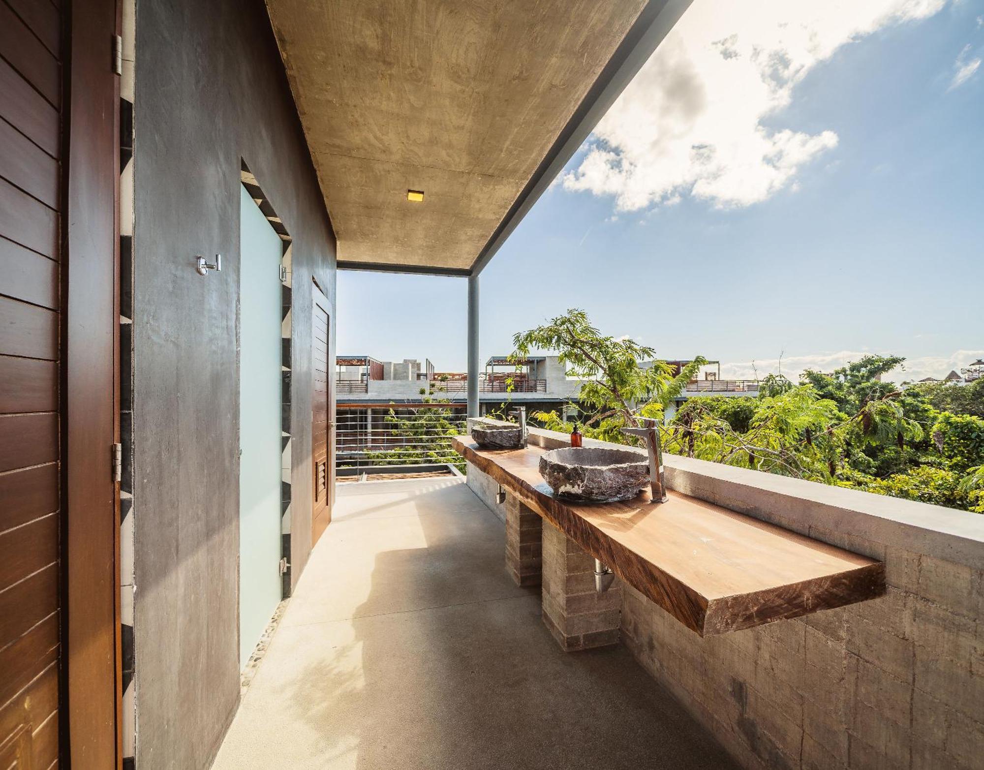 Apartment Waterworld 2br On Cenote Pools And Gym Club