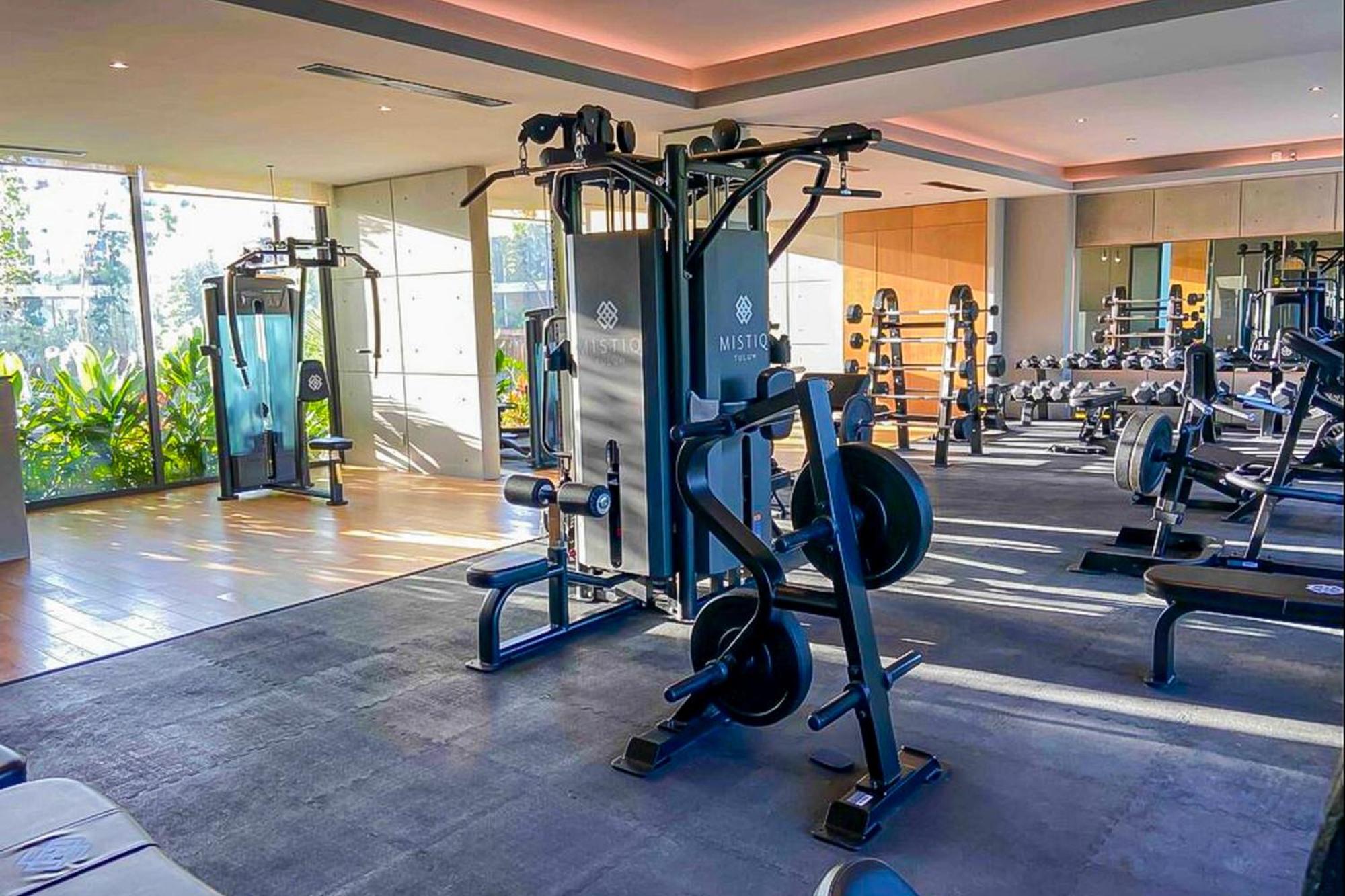 Mistiq E104 Apartment *