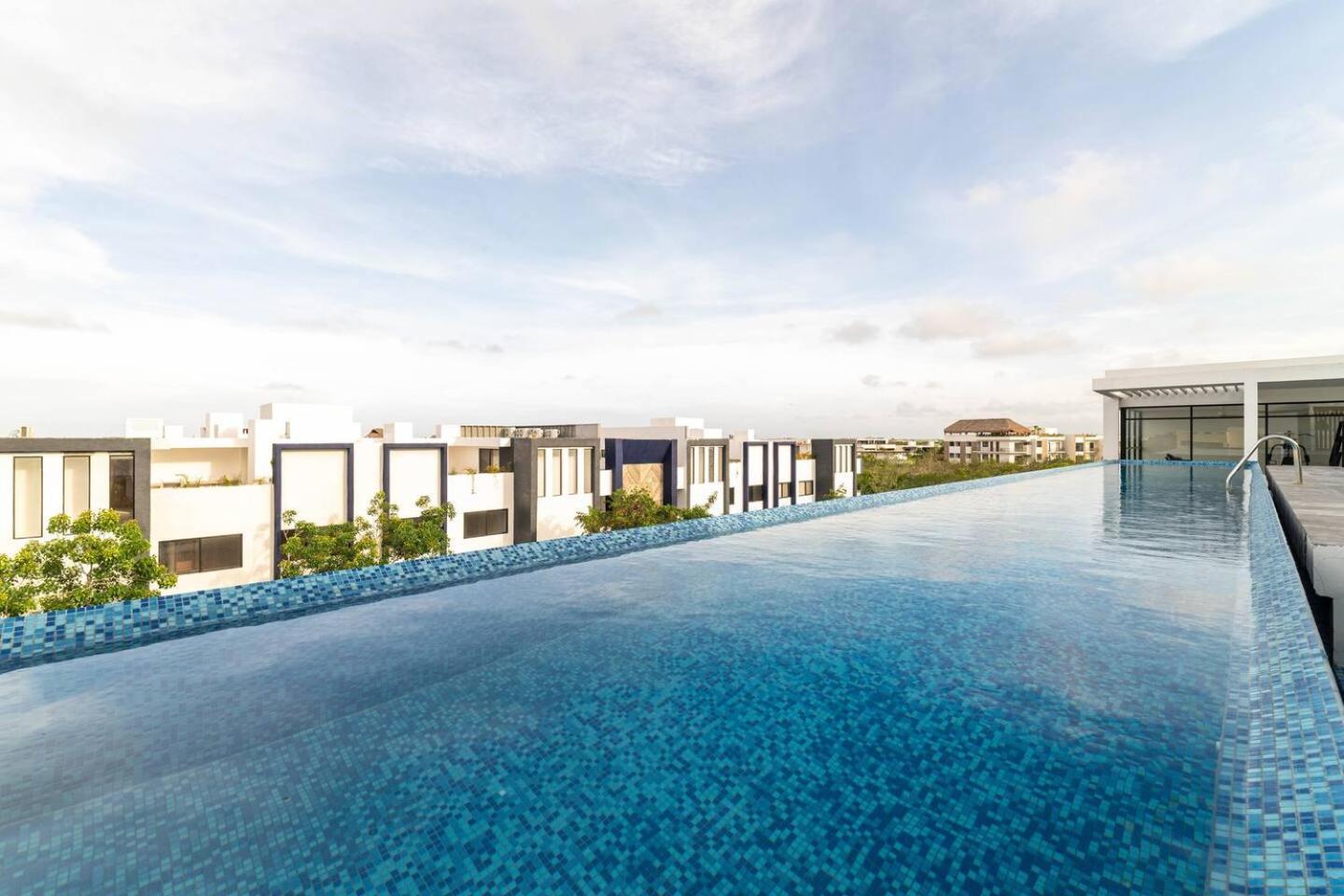 Stylish Boho With Rooftop Pool *